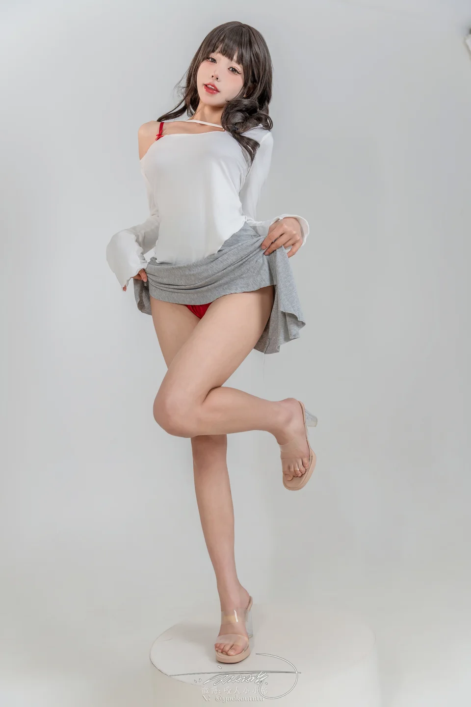 咬一口兔娘 - 24年06月 夹心饼干 [79P,1V-934MB] tg@simisebaisi 【丝足阁】015.webp